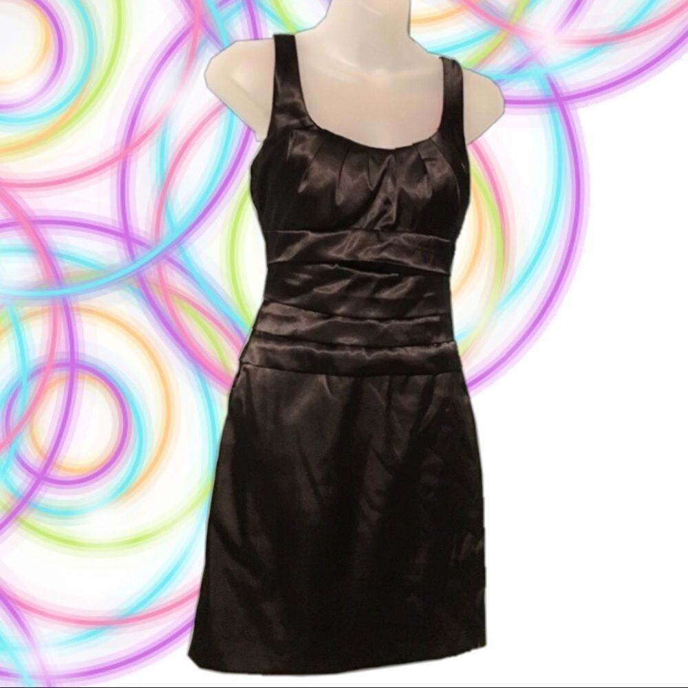 B. Darlin 3/4 dress